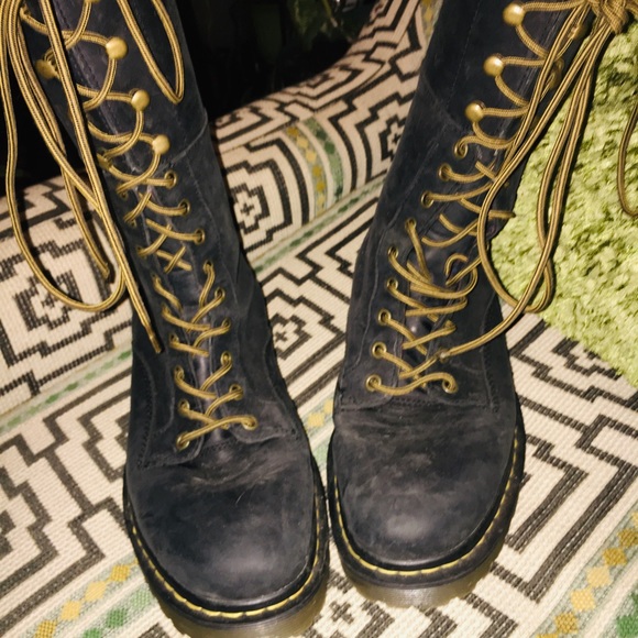 Dr Marten Floral Aleina Triumph Fold down floral black leather